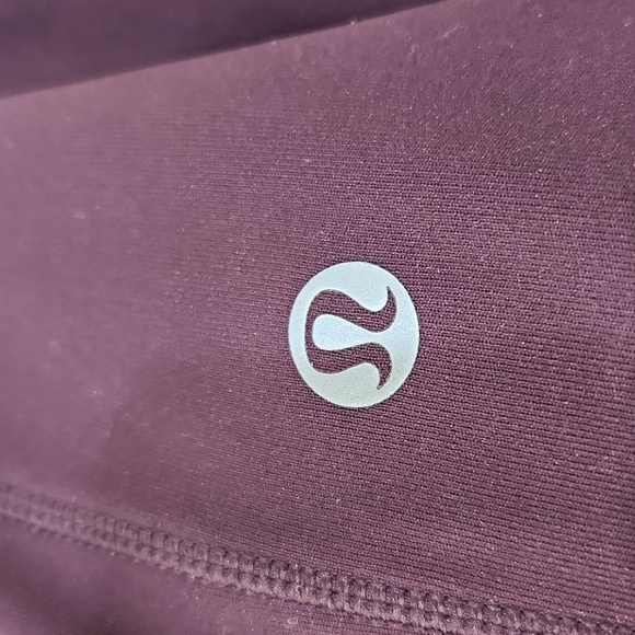 Lululemon Crop Leggings, Burgundy Wine, Women's 4 - Picture 7 of 8